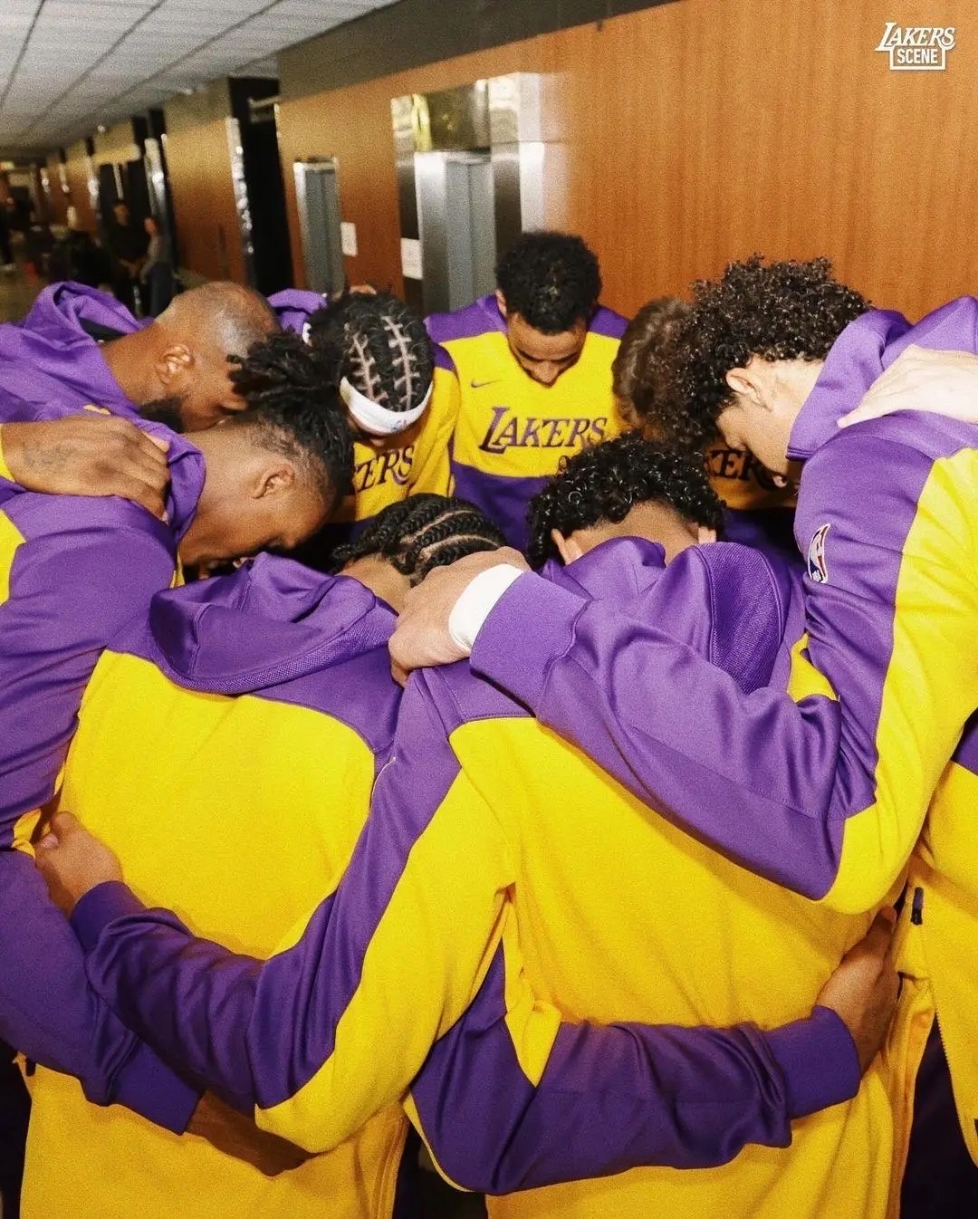 包含CBA季后赛今晚走向成谜；埃因霍温迎来里程碑；质疑声仍在；球队文化再被提及的词条-乐竞体育资讯